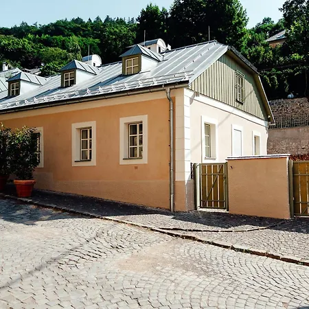 Apartmanovy Dom Bisou - Trojicne Namestie Banská Štiavnica