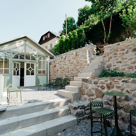 Apartmanovy Dom Bisou - Trojicne Namestie 公寓 *