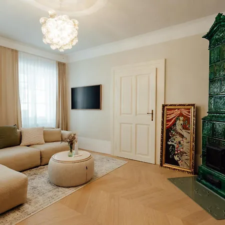 Apartmanovy Dom Bisou - Trojicne Namestie 아파트 *