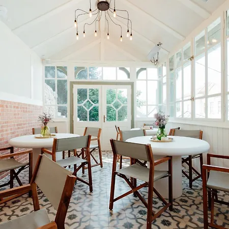 Apartmanovy Dom Bisou - Trojicne Namestie *