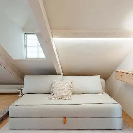 Apartmanovy Dom Bisou - Trojicne Namestie