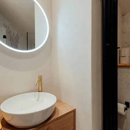 Apartmanovy Dom Bisou - Trojicne Namestie *