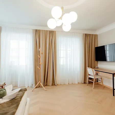 Апартаменты Apartmanovy Dom Bisou - Trojicne Namestie Банска-Штьявница