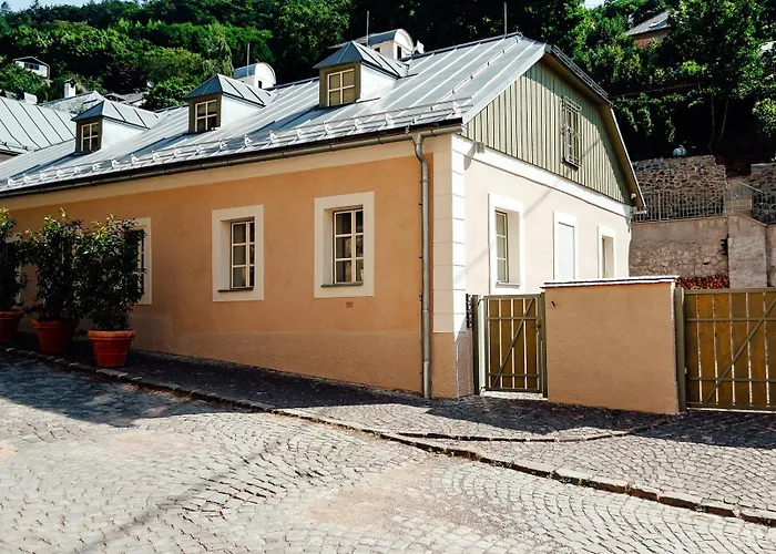 Apartmánový Dom Bisou - Trojičné Námestie Banská Štiavnica