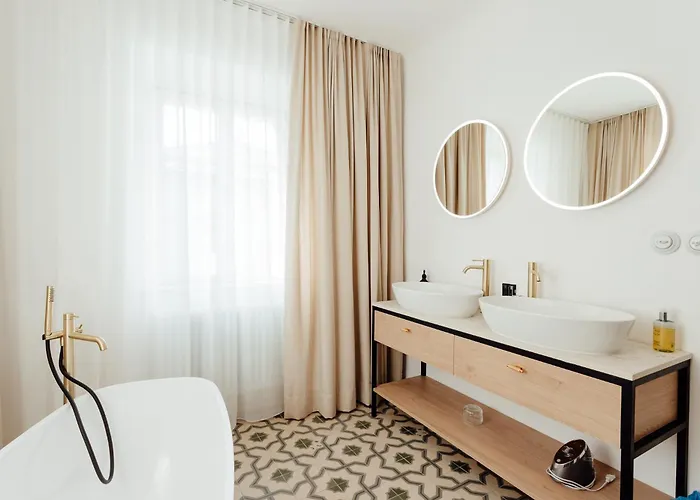 Appartement Apartmánový Dom Bisou - Trojičné Námestie Banská Štiavnica