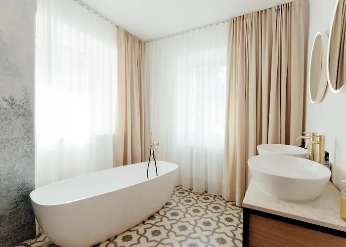 Apartmanovy Dom Bisou - Trojicne Namestie *